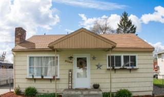 2733 Regal St, Spokane WA  99207-5562 exterior