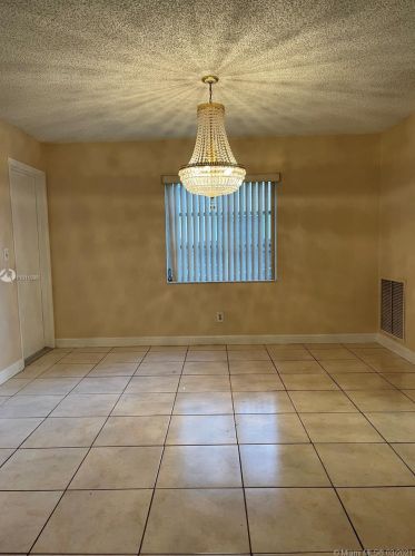 9325 24 Pl, Hollywood FL 33024-3125 exterior