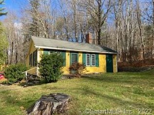 28 Carpenter Rd, New Hartford, CT 06057-3003