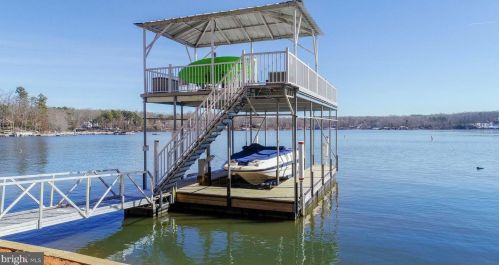 193 White Oak Dr, Mineral VA  23117-4705 exterior