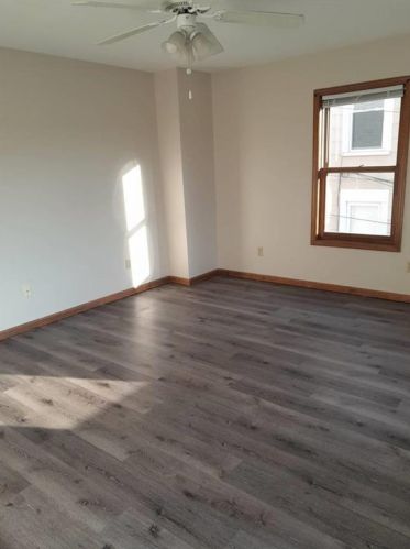 215 1st St, Slatington PA  18080-1806 exterior