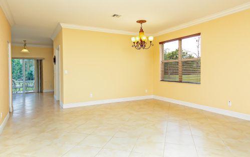 9451 Windrift Cir, Fort Pierce, FL 34945-3305
