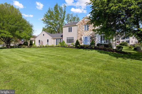 1022 Beaumont Rd, Berwyn, PA 19312-2040