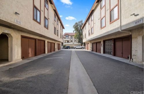 18193 Sundowner Way, Santa Clarita CA  91387-4367 exterior