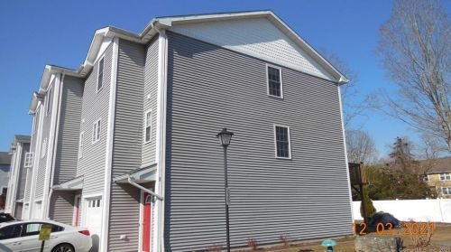 61 Main St, Norwich, CT 06384-1819
