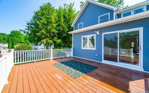 27 Garrigus Ct, Waterbury CT  06716-3103 exterior