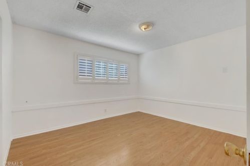 318 Sherman Dr, Long Beach CA  90746-1159 exterior