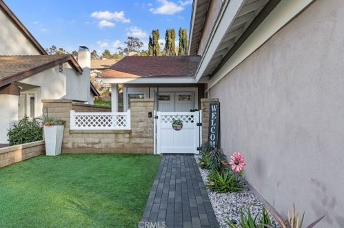 21666 Audubon Way, El Toro CA  92630-5751 exterior