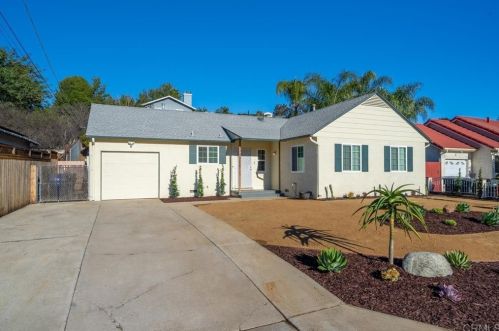 3341 Fairway Dr, La Mesa CA  91941-8006 exterior