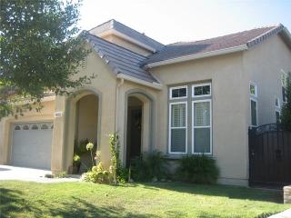 19705 Paige Pl, Santa Clarita, CA 91350-3888