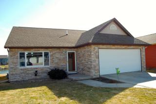 58 Hill Dr, West Okoboji, IA 51351-9609