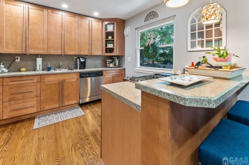 38 Rockhill Rd, Old Bridge NJ  08857-2418 exterior