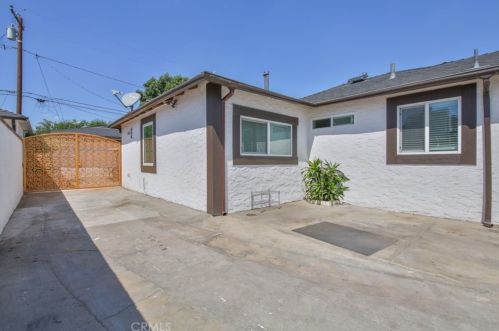 10891 Hulme Ave, Lynwood CA  90262-2231 exterior