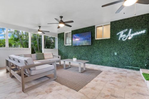 45 103 St, Miami FL 33138-2457 exterior