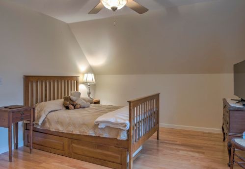 46 Queens Rd, Keene NH  03431-2132 exterior