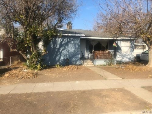 808 Wilson Ave, Bakersfield, CA 93308-3239