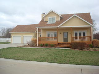 4506 Kelsey Dr, Manhattan KS  66502-1492 exterior