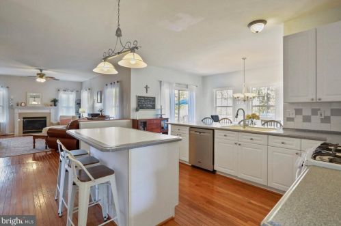 436 Spyglass Hill Dr, Charles Town WV  25414-4053 exterior