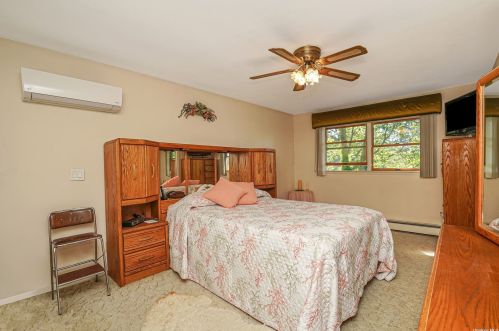 58 Liso Dr, Mount Sinai NY  11766-1917 exterior