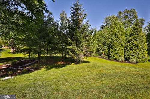 1318 Pine Brook Ct, Prospectville PA  19002-1177 exterior