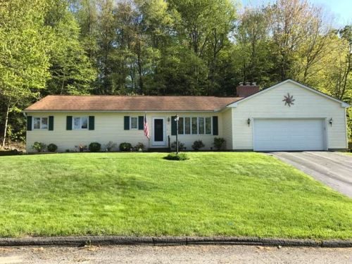 221 Devonshire Dr, Cheshire, MA 01225-9500