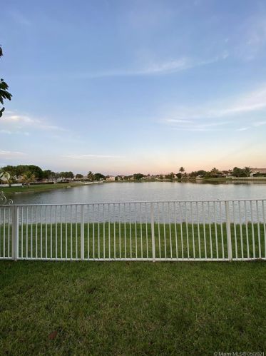 4577 129th Ave, Hollywood, FL 33027-6056