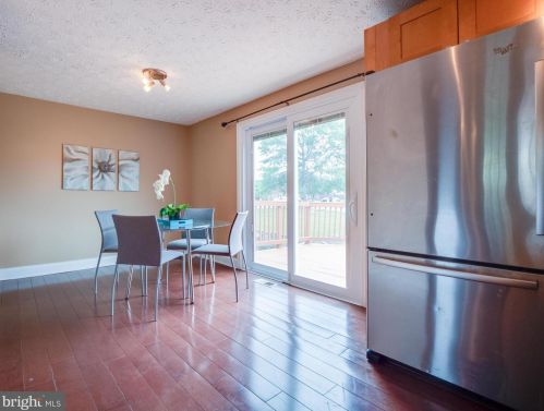 7413 Aspenpark Rd, Lorton VA  22079-1848 exterior