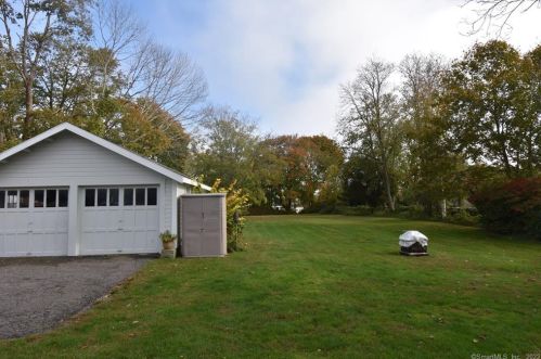 141 Elm St, Stonington CT  06378-1163 exterior