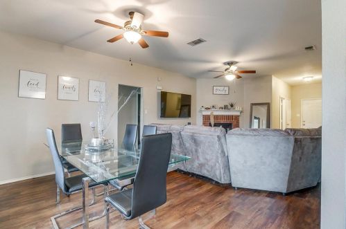 4561 Wheatland Dr, Fort Worth TX  76179-5082 exterior