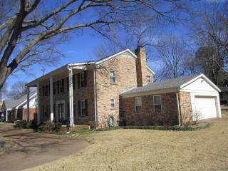 1090 Estate Dr, Memphis, TN 38119-4907