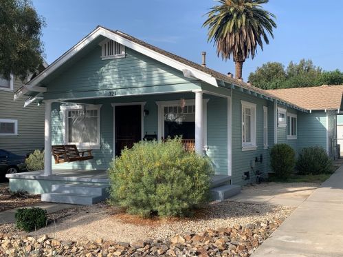 321 Myrtle St, Redlands CA  92373-6019 exterior