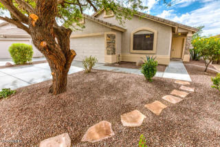 7304 68th Ave, Glendale, AZ 85303-2106