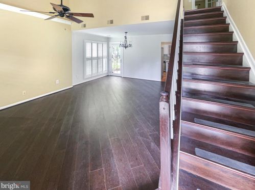 12269 Exbury St, Herndon, VA 20170-2543