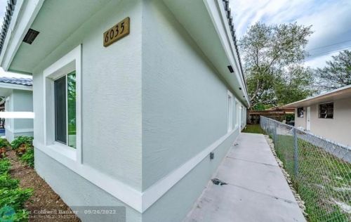 6035 40th Ct, Hollywood FL  33023-5111 exterior