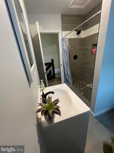 805 Main St, Norristown PA  19401-4103 exterior