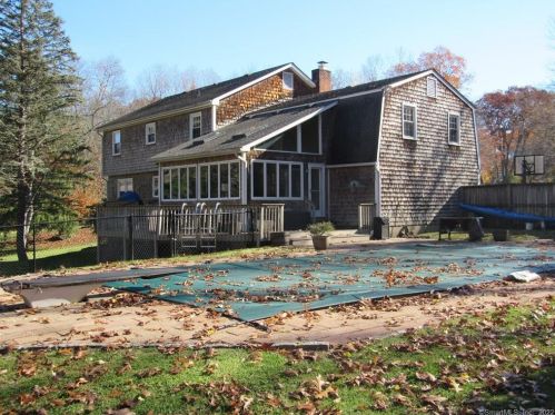 6 Puritan Valley Rd, Brookfield Center, CT 06804-1214