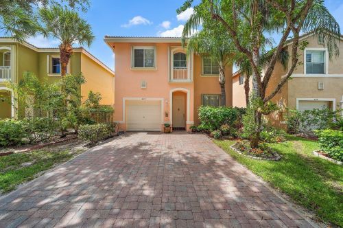 4112 Lake Tahoe Cir, West Palm Beach, FL 33409-7877