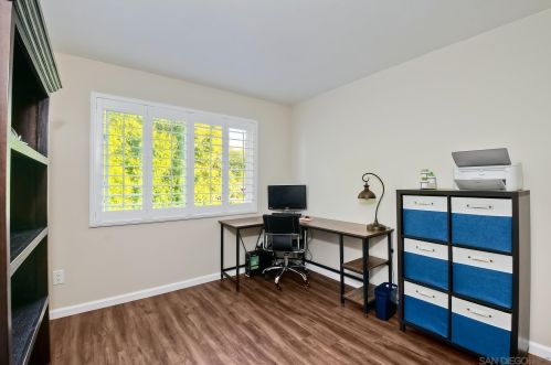 16993 Cresta Dr, San Diego CA 92128-2311 exterior