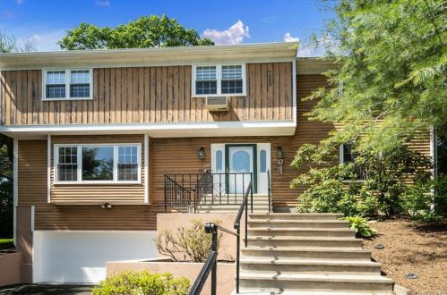 29 Stratford Rd, White Plains, NY 10603-2826