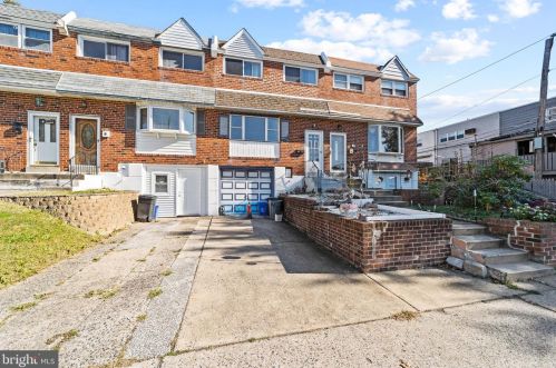 3725 Academy Rd, Philadelphia, PA 19154-2001