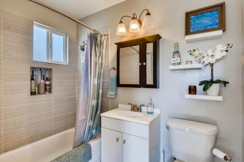 3625 Morlan St, San Diego CA 92117-1038 exterior