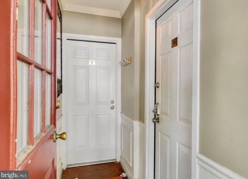 4613 Macarthur Blvd, Washington, DC 20007-2515