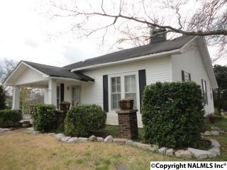 1010 Washington St, Fayetteville TN  37334-2853 exterior