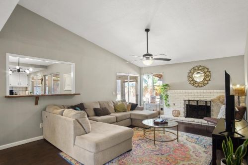 730 Fenn Ct, Turlock CA  95382-1643 exterior