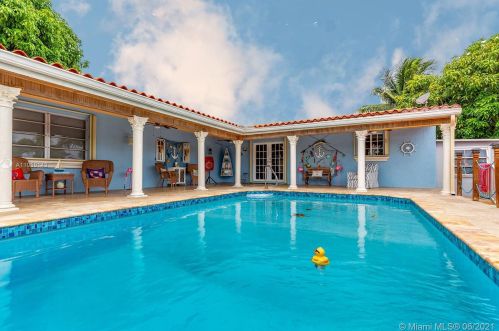 5981 6th Ave, Hialeah, FL 33013-1307