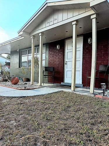 1110 Gifford Ave, Lehigh Acres, FL 33936-7147