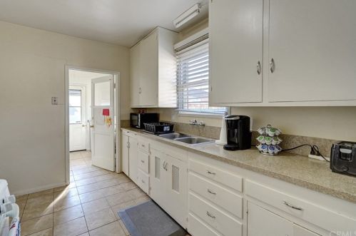 425 Laurel Ave, Brea CA  92821-6632 exterior