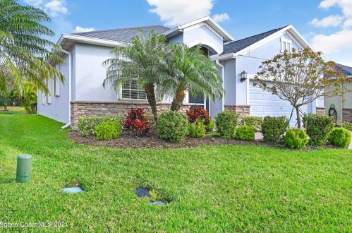6431 Ingalls St, Melbourne, FL 32940-8662