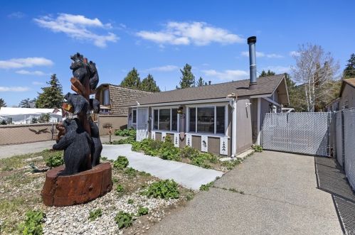 1037 Mountain View Blvd, Big Bear City CA  92314 exterior