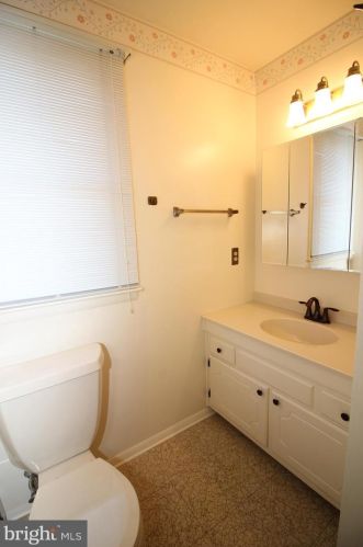 502 6th St, Lansdale PA  19446-2742 exterior